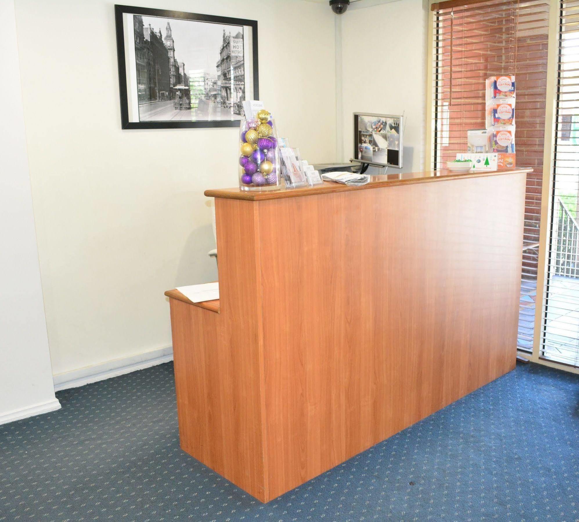 Punt Road Apartment Hotel Melbourne Exterior photo